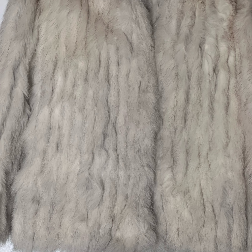 Norway Natural Blue Fox Fur
Women’s Large
Barely worn Jacket - Picture 4 of 9